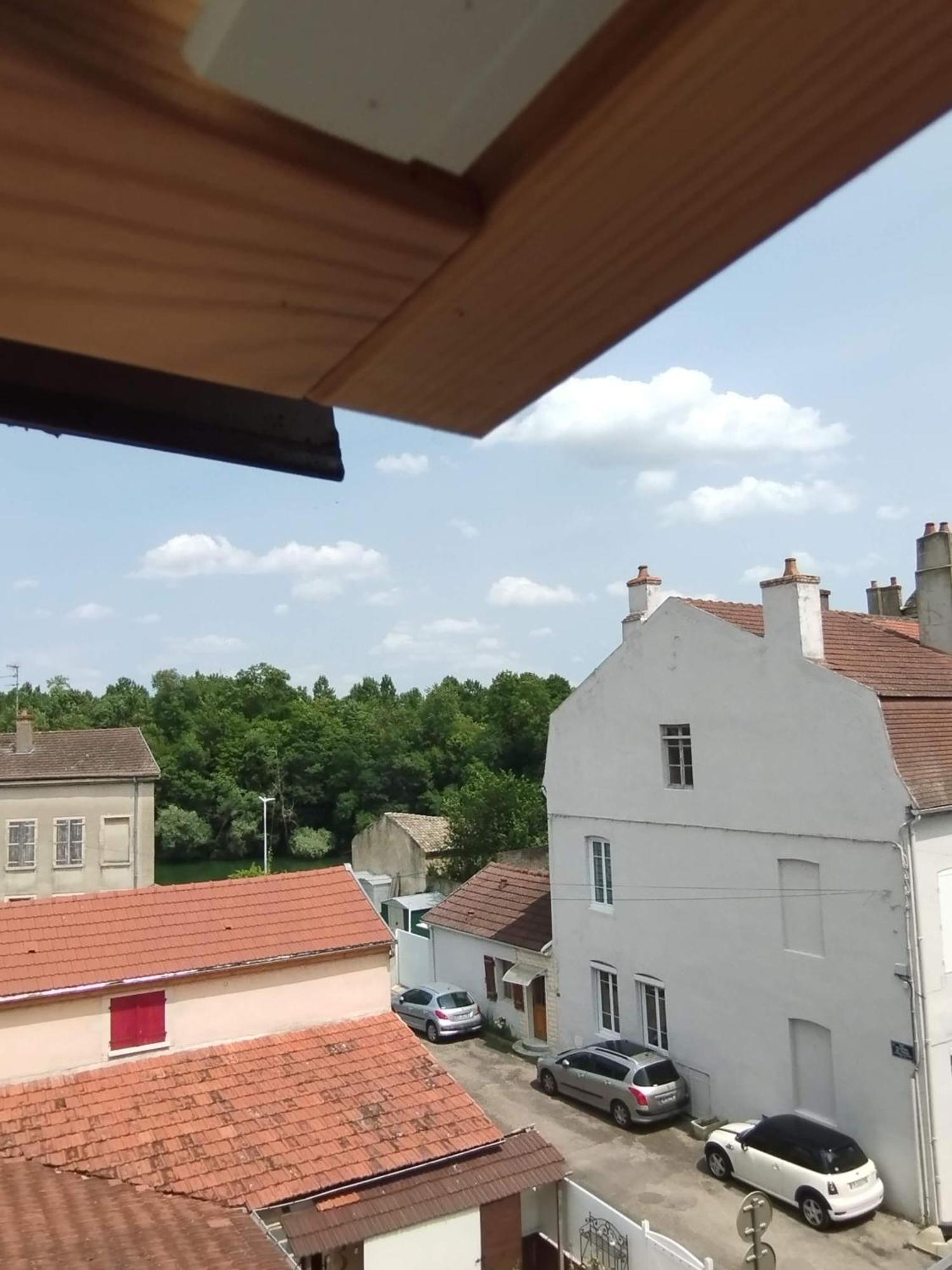 Doubs Sejour - Chambres Avec Petits Dejeuners En Suppl Verdun-sur-le-Doubs Exterior foto